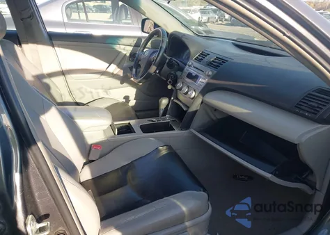 2011 Toyota Camry Se V6 z USA, uszkodzony, nr VIN 4T1BK3EK3BU625109